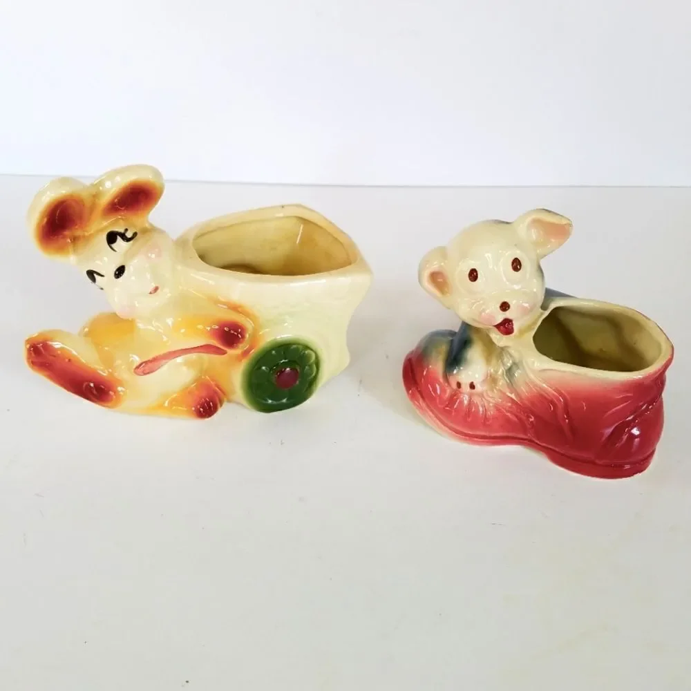 Set of Two Vintage Retro 1950s Shawnee Ceramic Planters